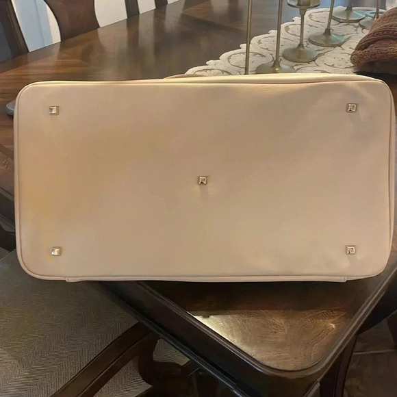 BEIS Elegant Cream and Tan Travel Bag - Picture 9 of 12